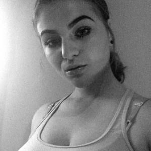 Meet your Posher, Ella